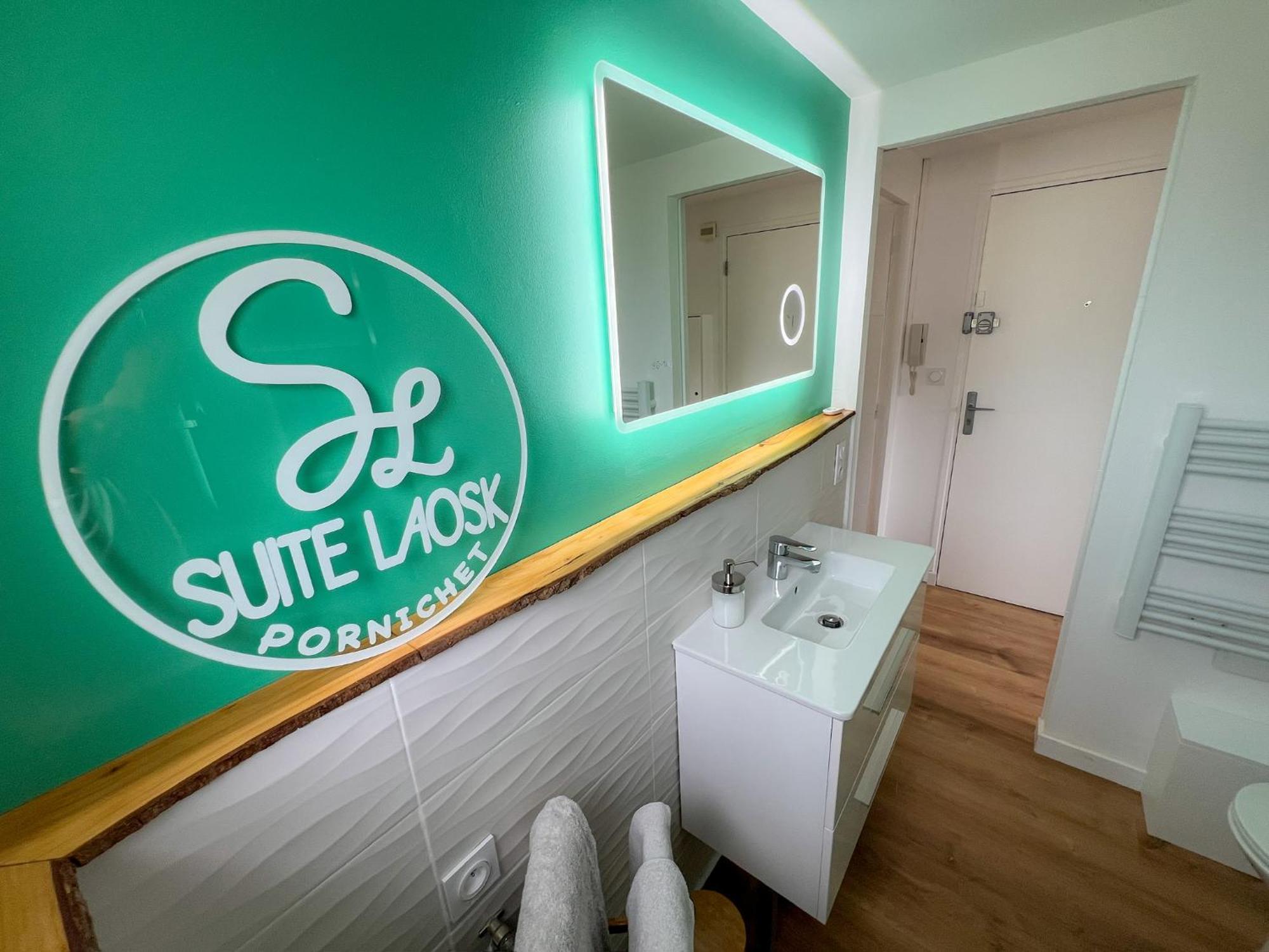Suite Laosk ปอร์นิเชต์ ภายนอก รูปภาพ